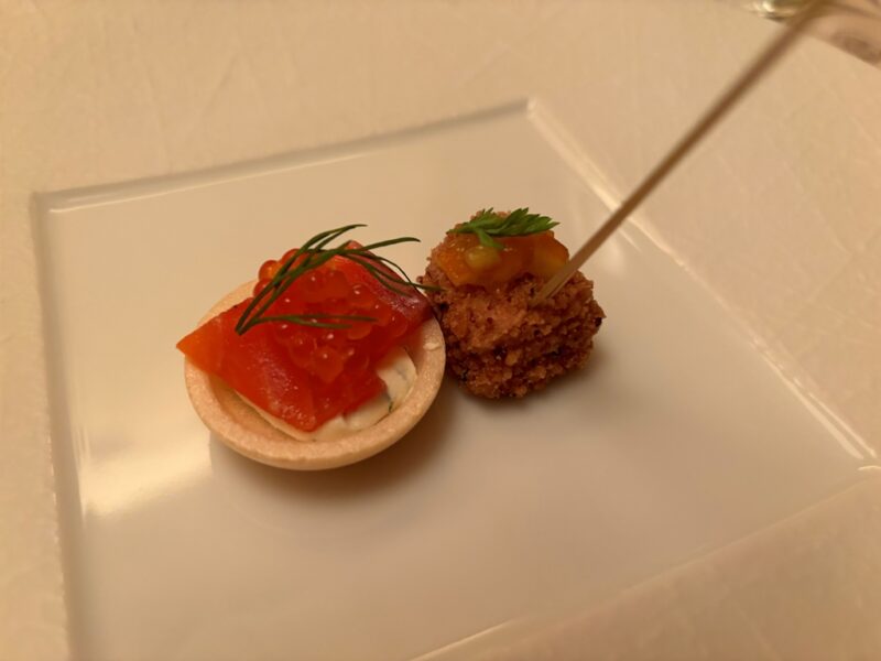 DINING 六区