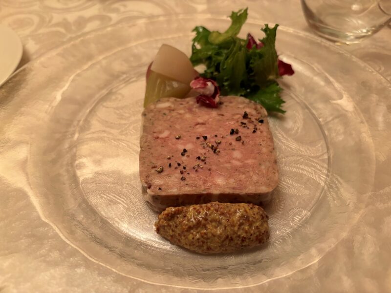 DINING 六区